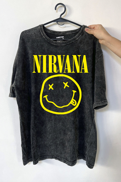 Remera Nirvana - Smiley Face (Nevada o Negra)