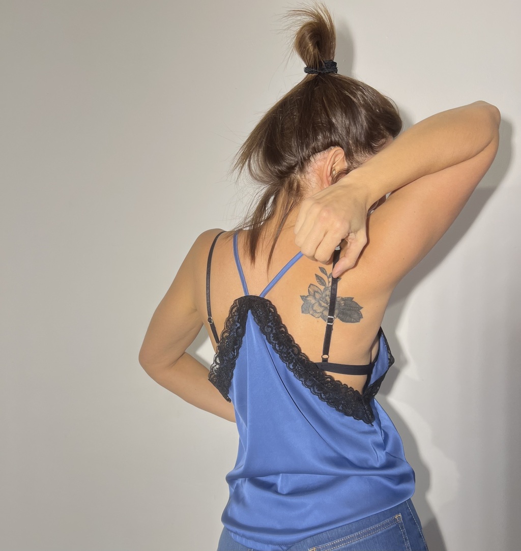 MUSCULOSA LENCERA NATASHA Comprar en CORA RECOLETA
