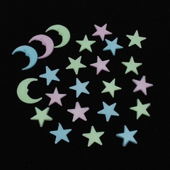 Estrellas y lunas que brillan en la oscuridad Glow in the dark multicolor en internet