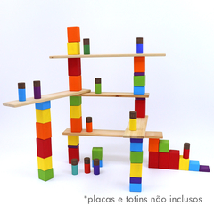 Blocos Escalonados com 49 blocos - Colorido Arco-Íris - Cria Asas