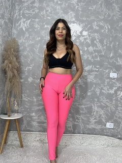 Calça Legging Rosa Neon na internet