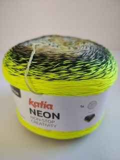 Hilo Fino Fluo Neon de Katia Cake x 200grs.