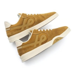 TENIS OUS IMIGRANTE GOLD VELVET ESSENCIAL na internet