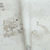 Detalhes do Papel de Parede Ursinhos Tons de Bege e Cinza - Coleção Yoyo 2 Kantai 204803 | 10 metros | Cola Grátis - Ciça Braga