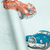 Detalhes do Papel de Parede Carros Antigos Azul e Colorido com Leve Brilho - Coleção Yoyo 2 Kantai 203001 | 10 metros | Cola Grátis - Ciça Braga