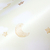 Brilho do Papel de Parede Infantil Lua e Estrelas Tons de Amarelo - Coleção All Kids - 10 metros | 2911202 - Ciça Braga