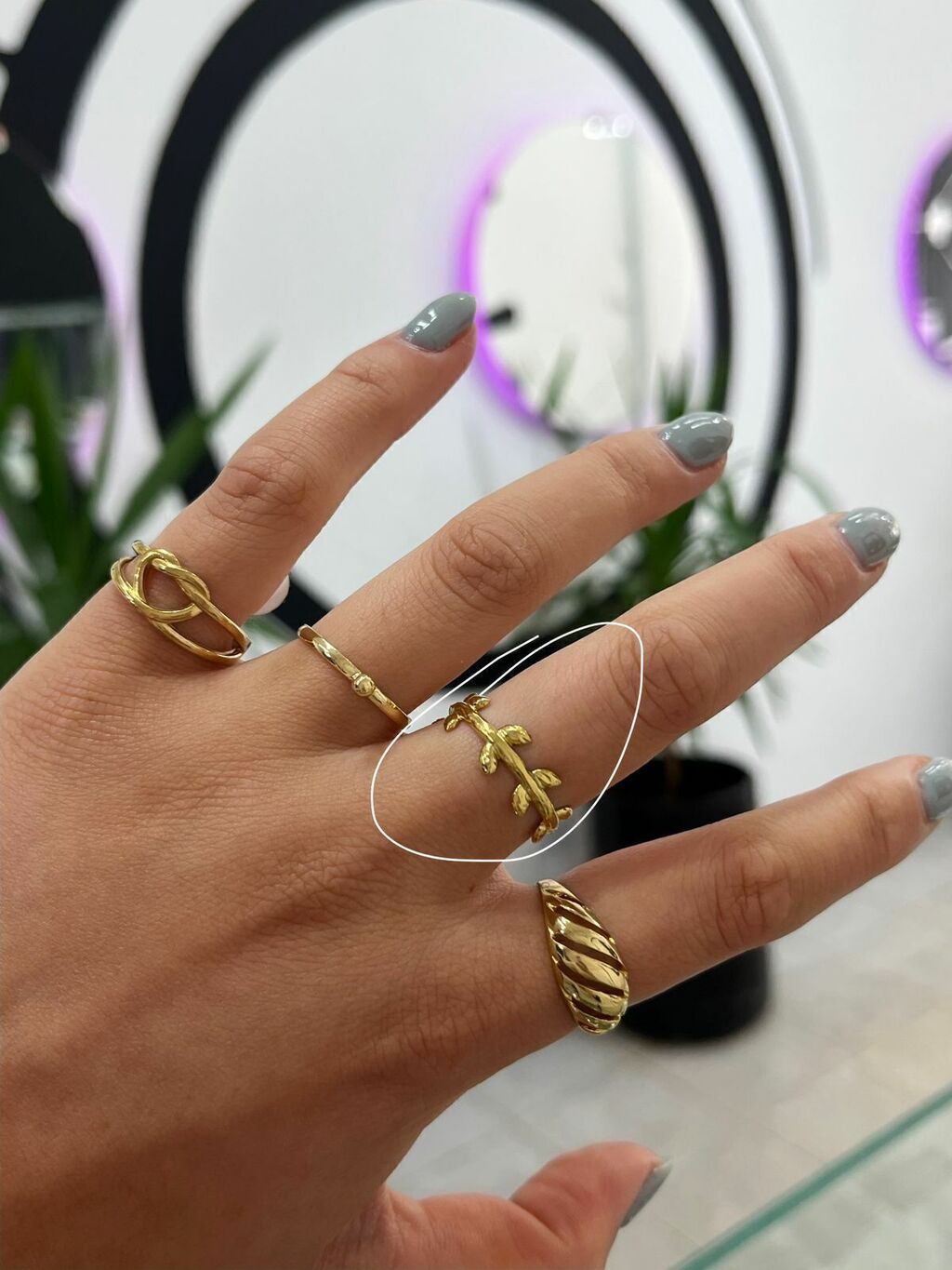 Anillo laurel Acero dorado semi abierto talle 10 14 18 y 20