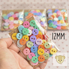 Sortido de botões de 12mm - mais de 50 botões - 14 cores