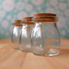 Potinhos de vidro organizadores formato abaloado