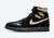 Tênis Nike Air Jordan 1 'Black/Metallic Gold' 555088-032 na internet