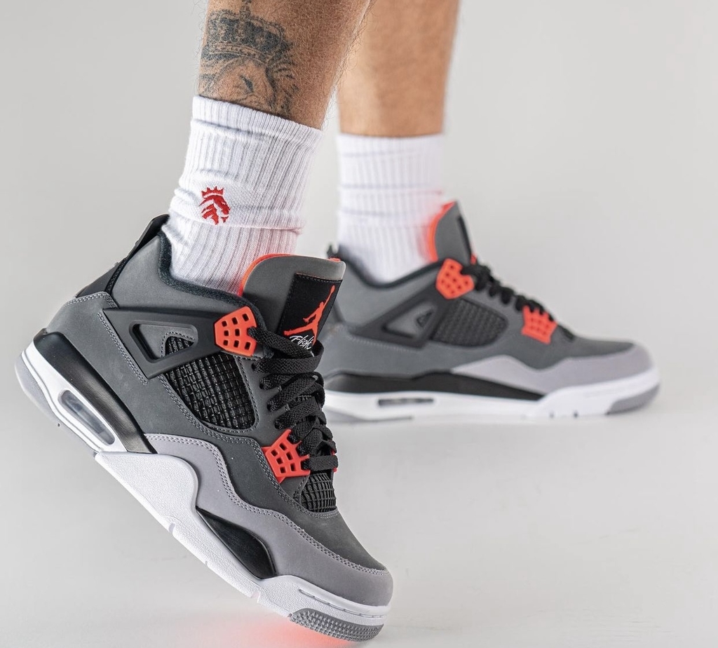 Jordan 4 hotsell infrared 2019