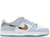 Tênis Nike SB Dunk Low X Sean Cliver "Holiday Special" DC9936-100