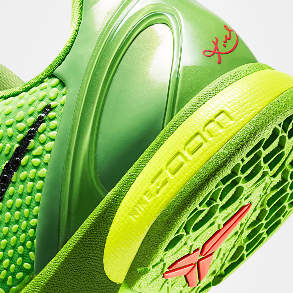 Nike mamba grinch hotsell