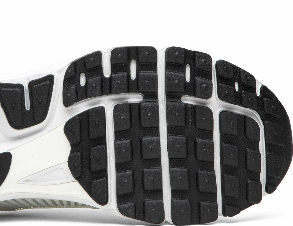 T nis Nike A Cold Wall x Air Zoom Vomero 5 Sail AT3152 100