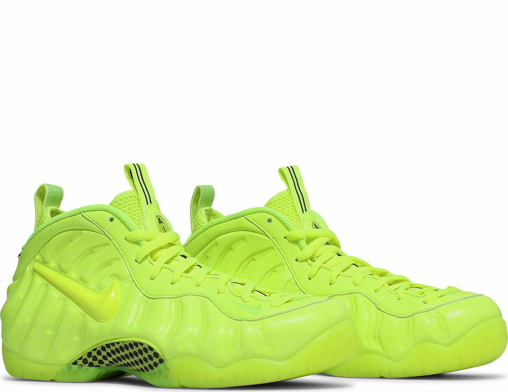 Nike Air Foamposite Pro Volt Black 624041-700