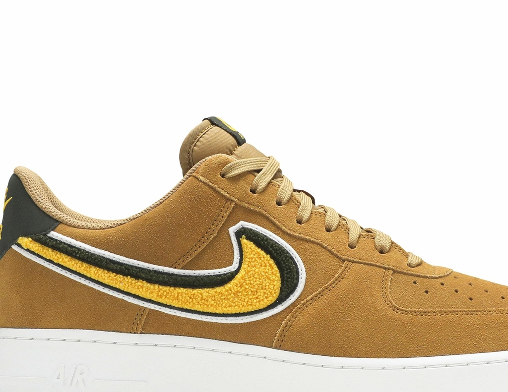 T nis Nike Air Force 1 07 LV8 Muted Bronze 823511 204