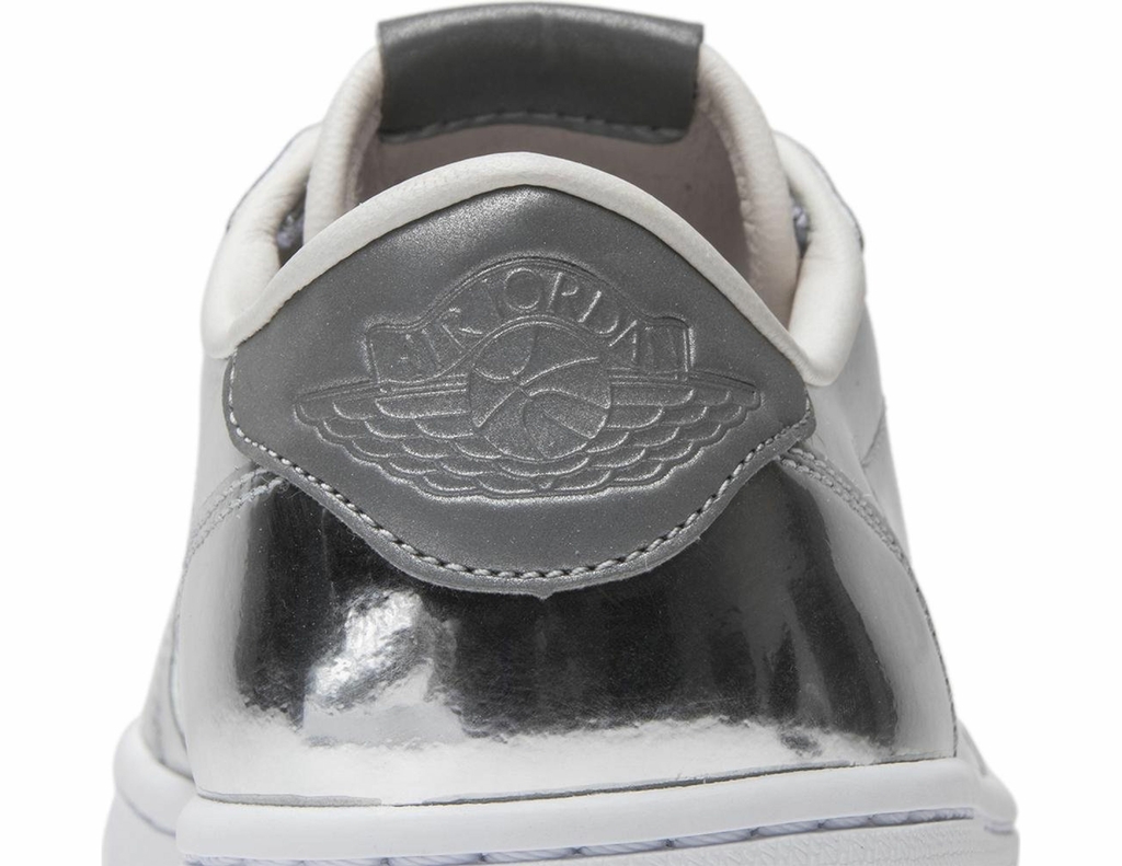 Tenis Nike Air Jordan 1 Retro Low OG Pinnacle Metallic Silver 85254