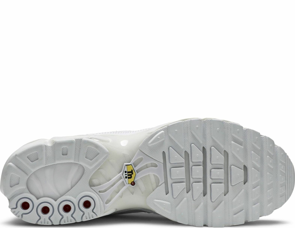 Air max plus store tn triple white