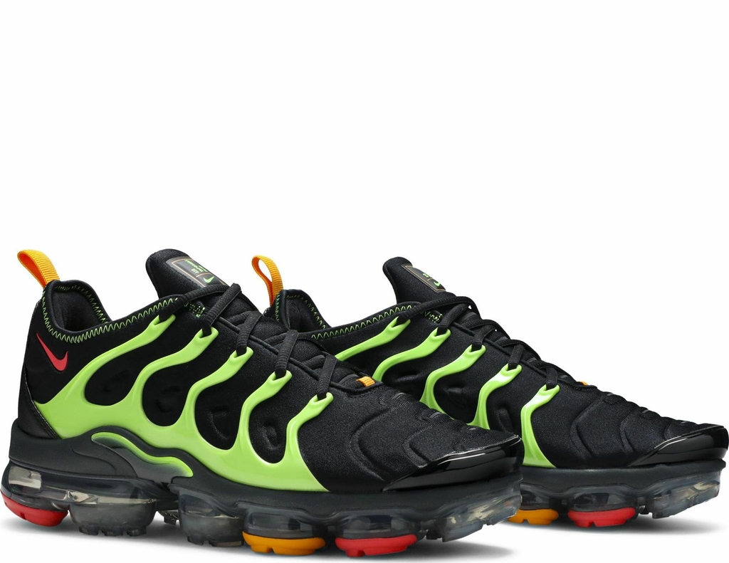 Black and lime cheap green vapormax plus