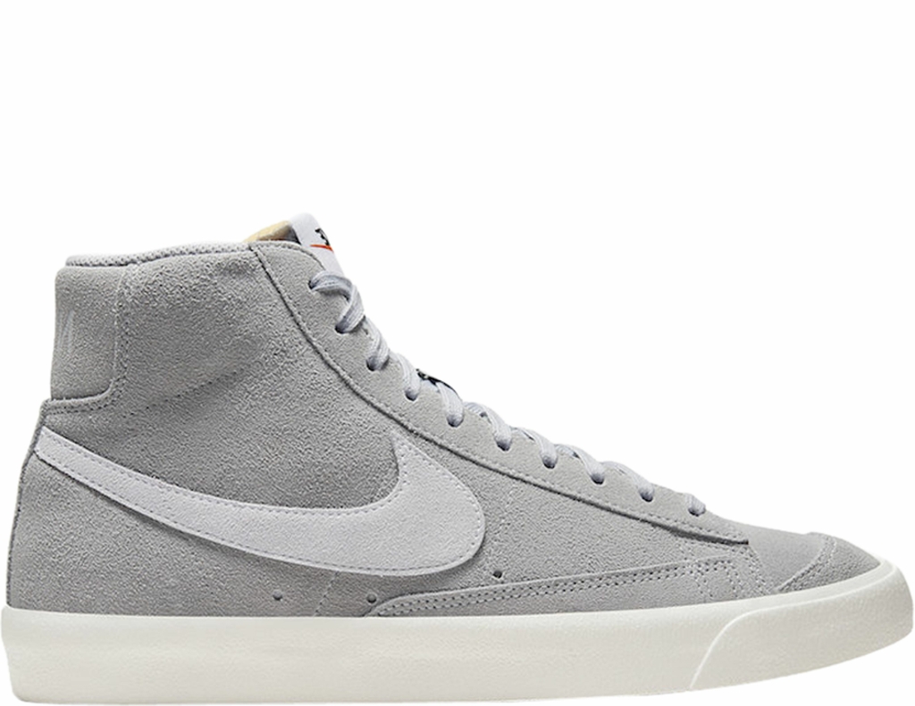 Nike mid hotsell blazer suede