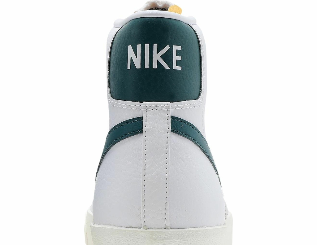 Teal green nike shoes sales