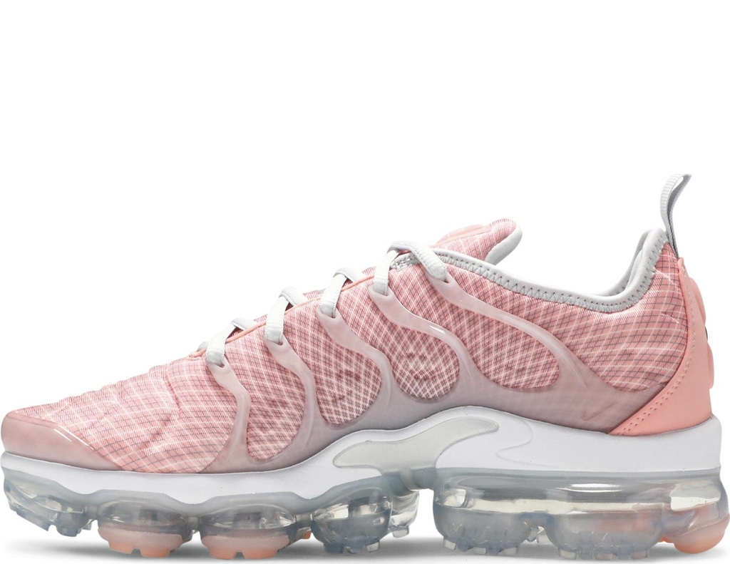 Coral vapormax hotsell