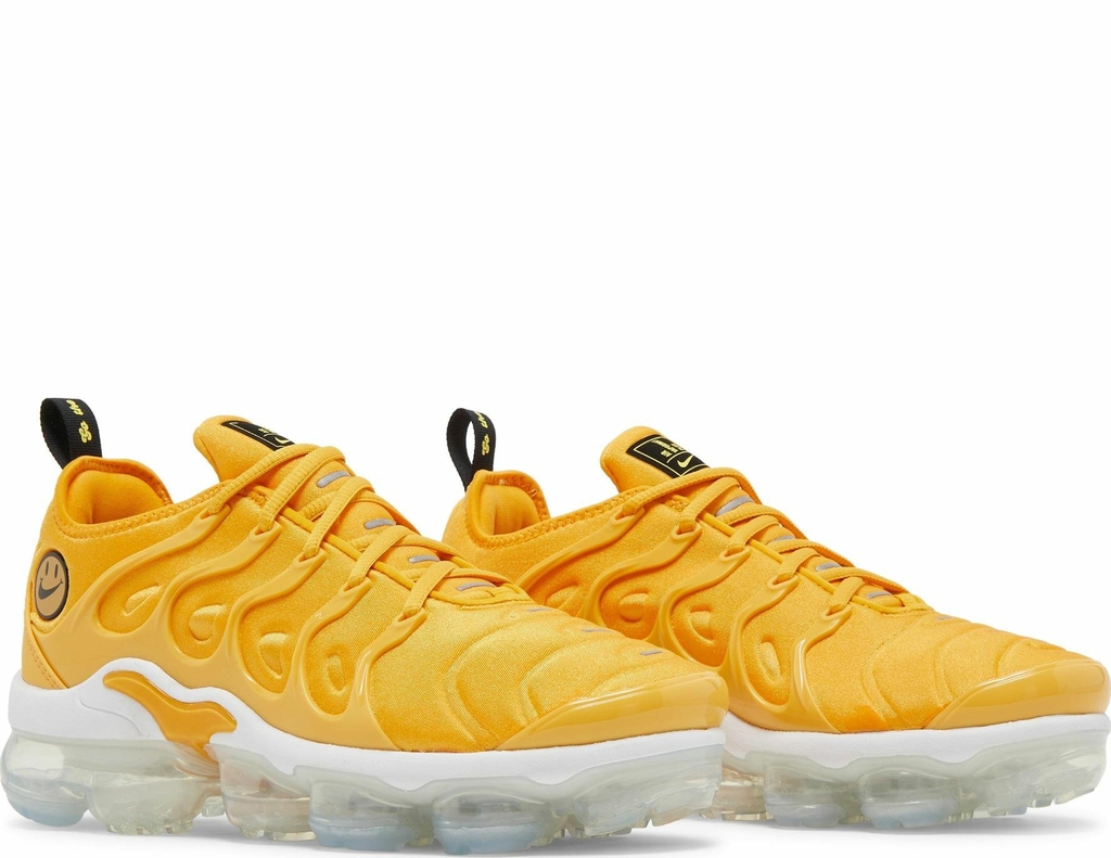 Vapormax smile discount