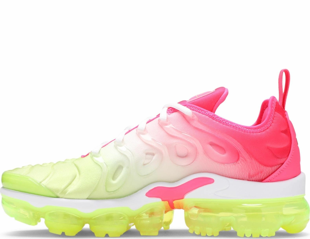 Air vapormax plus black pink cheap rise volt