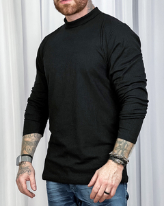 Camiseta BLACK SLEEVE TURTLENECK