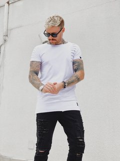 Camiseta BASIC WHITE BIKER - Loja Macho Moda