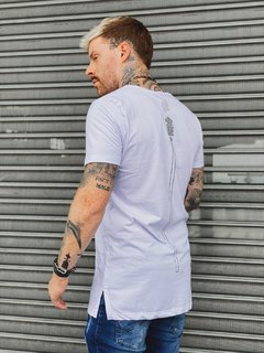 Camiseta Longline WHITE TYPE