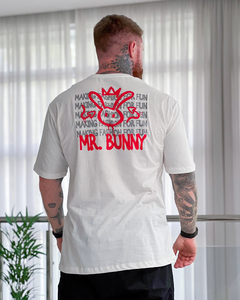 Camiseta OVERSIZED CRAZY WHITE RED BUNNY na internet
