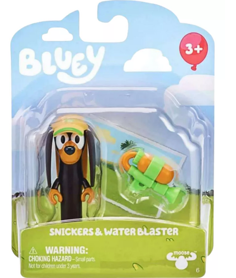Muñeco Snickers con Pistola de Agua - Figura con Accesorio - Bluey y sus Amigos