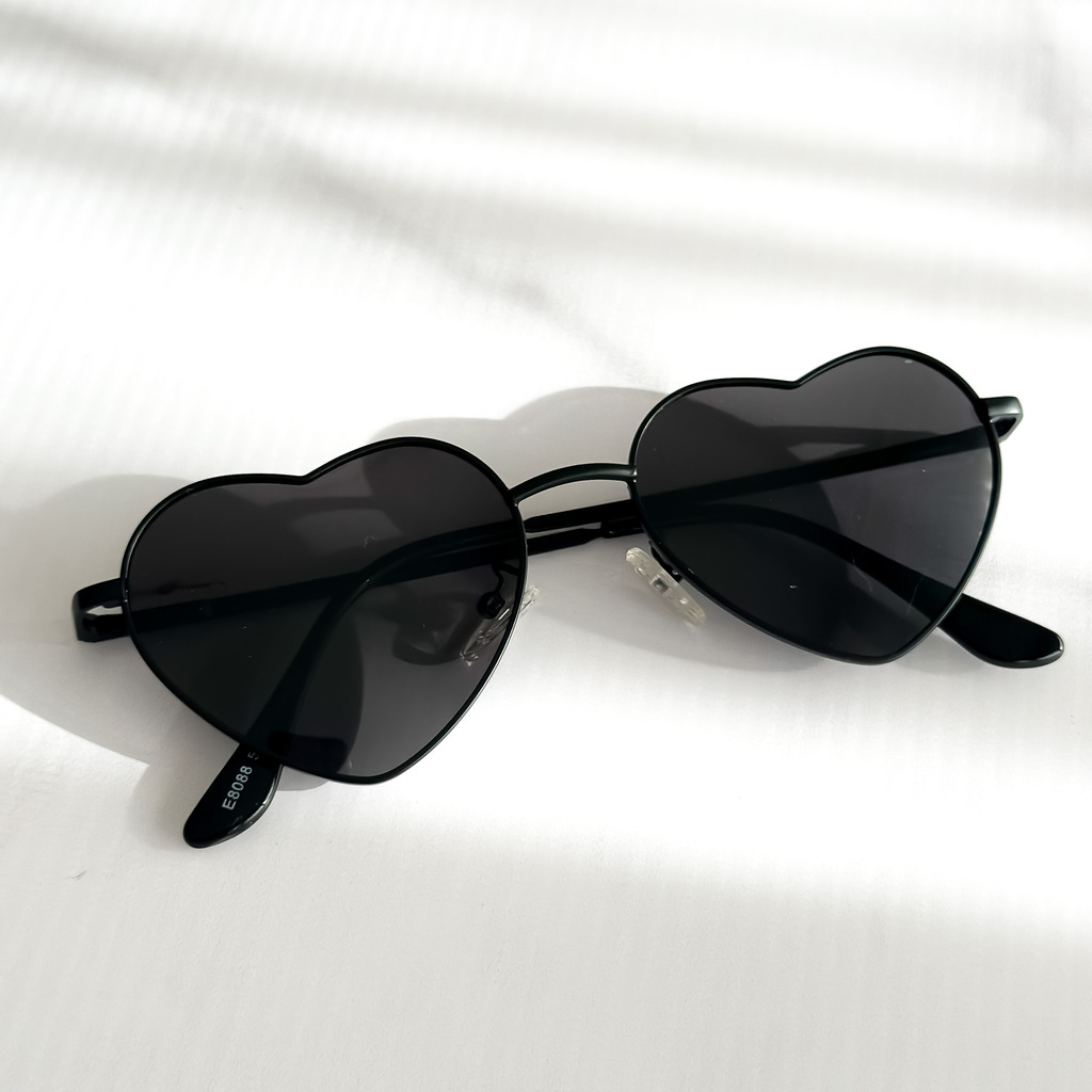 Lentes de Sol Coraz n Negros marco negro