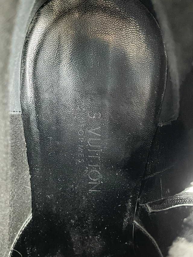 Bota Louis Vuitton Silhouette Preta Verniz 35/36BR Original