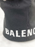 Bolsa Balenciaga Wheel XS Drawstring Bucket Logo Preta na internet