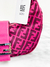 Bolsa Fendi Half-Moon Croissant Pink Monograma - comprar online