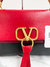 Bolsa Valentino V-Ring Preta e Vermelha