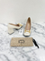Sapato Gucci Horsebit Off White 35Br - Brechó Closet de Luxo