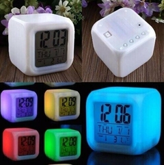 Reloj despertador digital con luz - comprar online