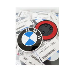 Emblema Traseiro BMW Serie 1 (F20) 82mm 114i 116i 118i 120i 125i M135i M140i 2013 a 2018 Original - loja online