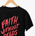 Camiseta Faiyh Deeds - cor coral - loja online