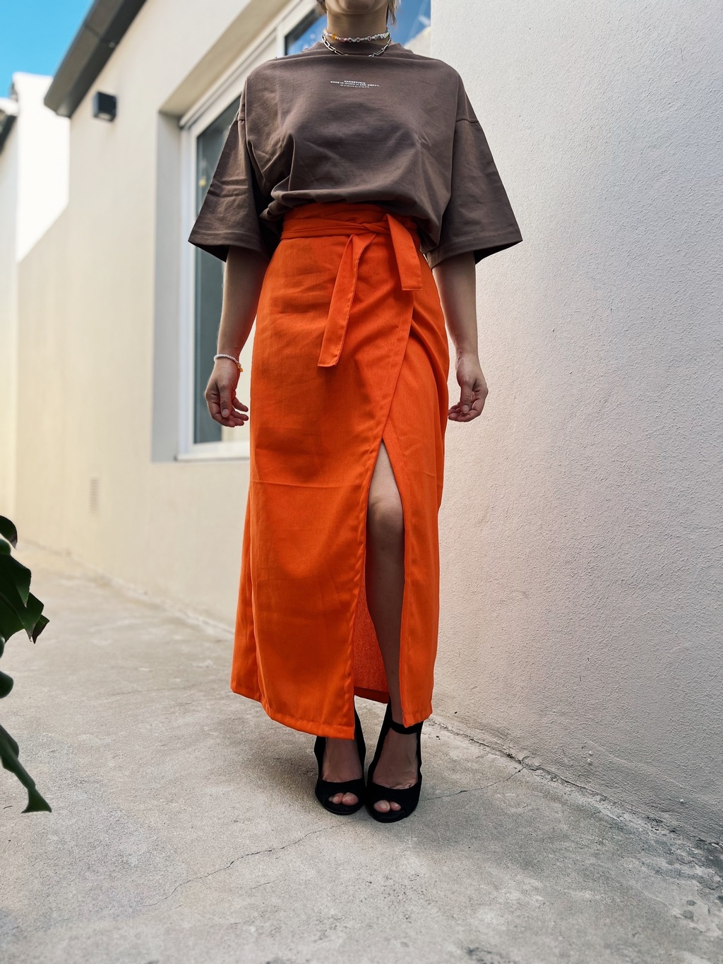 Falda Midi Lino Naranja Comprar en Nakn Studio
