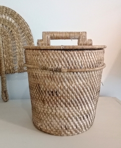 Cestito de rattan blanco con tapa