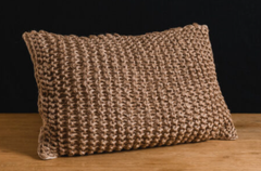 Almohadon tapa tejido de yute - 65 x 40 cm - comprar online