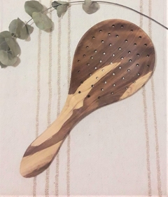 Colador de madera de Olivo - Medidas 13 x 30 cm - comprar online