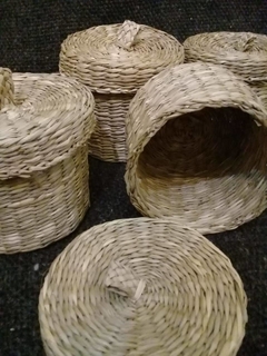 Cestito circular de seagrass con tapa - 12 x 10h