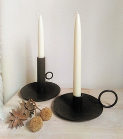 Candelabro de hierro con vela - Alto y bajo - comprar online