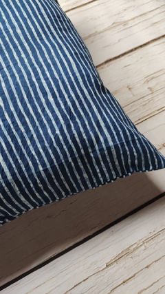 Funda de almohadon azul block print - 45 x 45 cm - varios diseños