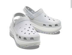 CROCS CLASSIC MEGA CRUSH CLOG ATMOSPHERE na internet